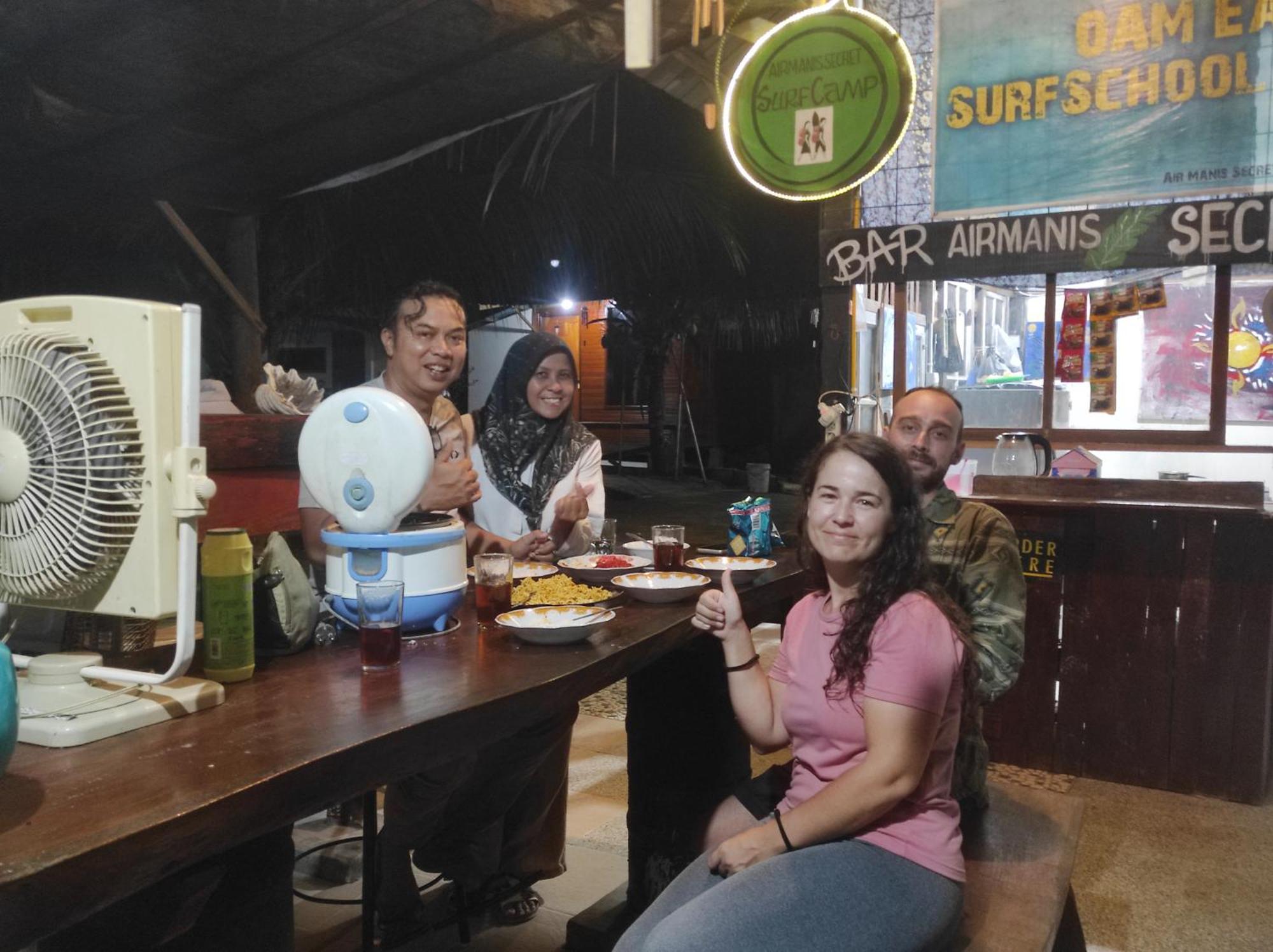 Air Manis Secret Surfcamp Apartment Taluk Batung Ngoại thất bức ảnh