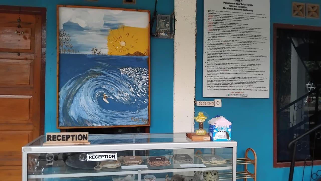 Air Manis Secret Surfcamp Apartment Taluk Batung Ngoại thất bức ảnh