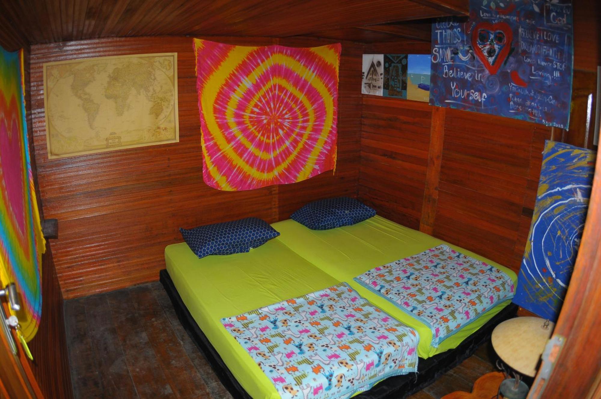 Air Manis Secret Surfcamp Apartment Taluk Batung Ngoại thất bức ảnh