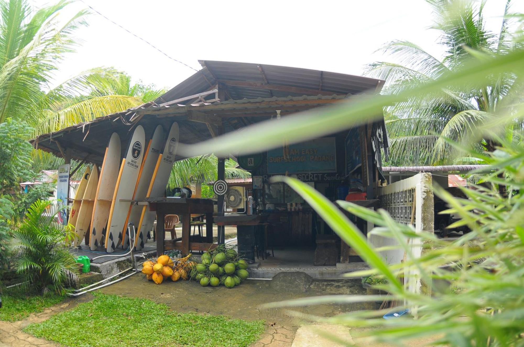 Air Manis Secret Surfcamp Apartment Taluk Batung Ngoại thất bức ảnh