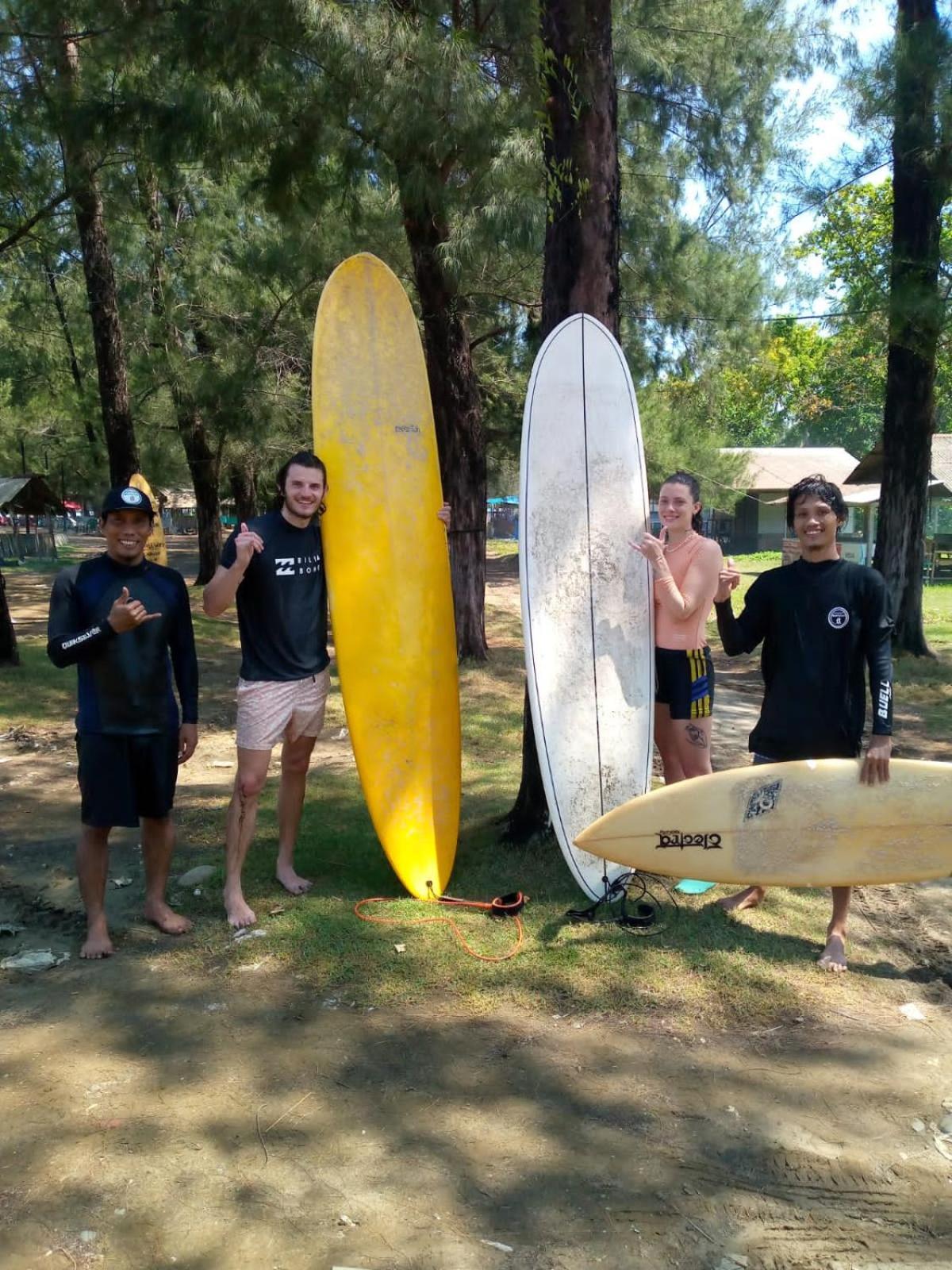 Air Manis Secret Surfcamp Apartment Taluk Batung Ngoại thất bức ảnh