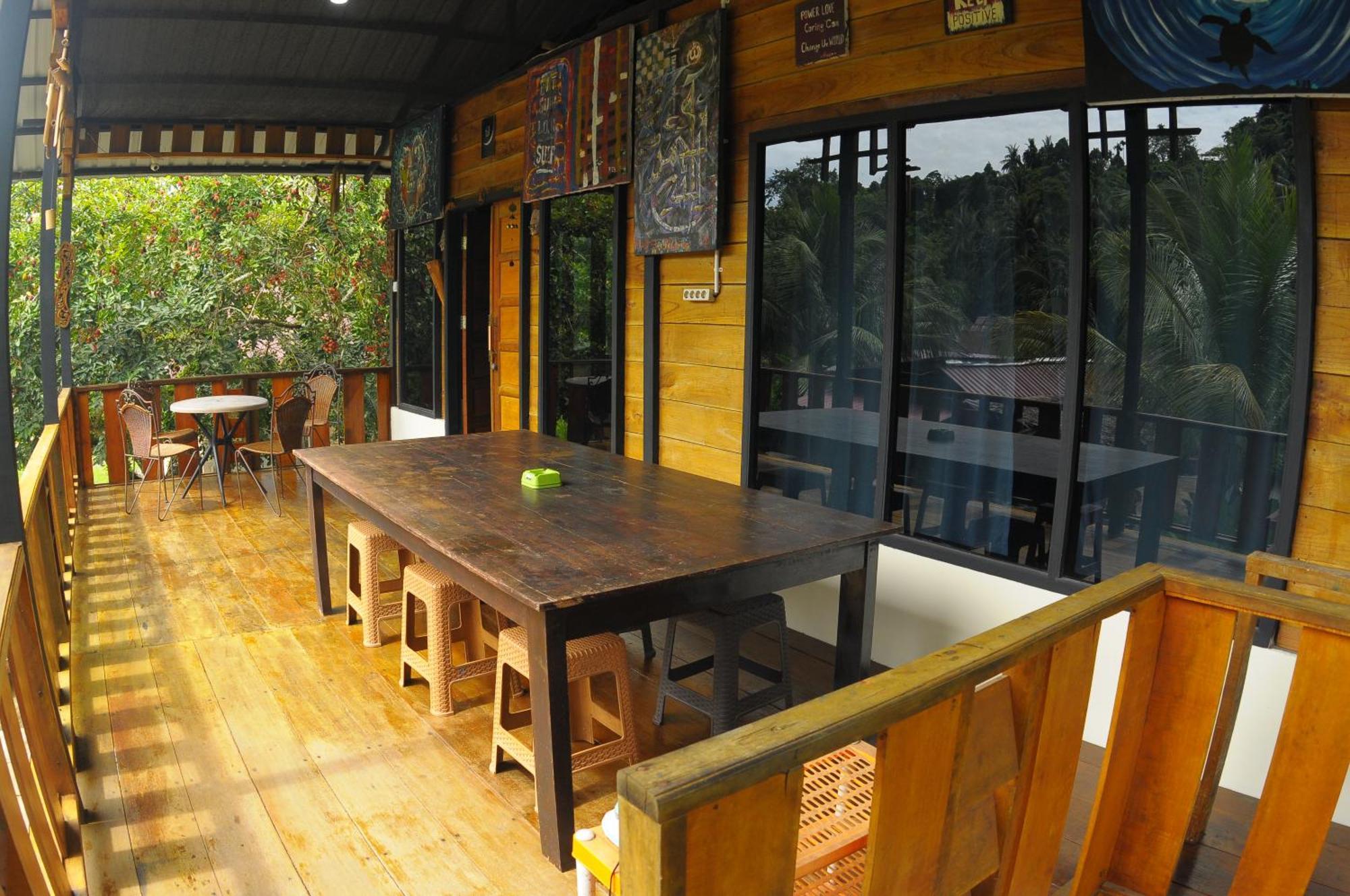 Air Manis Secret Surfcamp Apartment Taluk Batung Ngoại thất bức ảnh