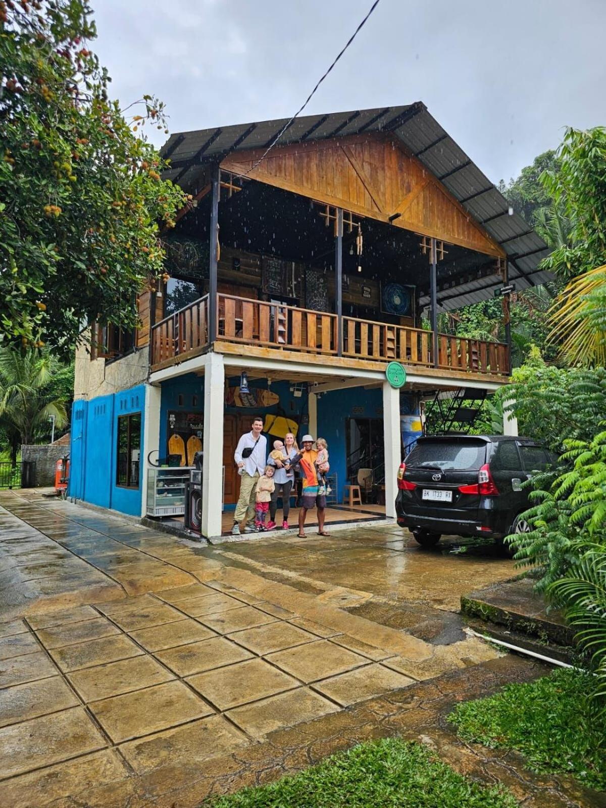 Air Manis Secret Surfcamp Apartment Taluk Batung Ngoại thất bức ảnh